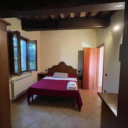 אסיסי Residenza Il Falchetto מראה חיצוני תמונה