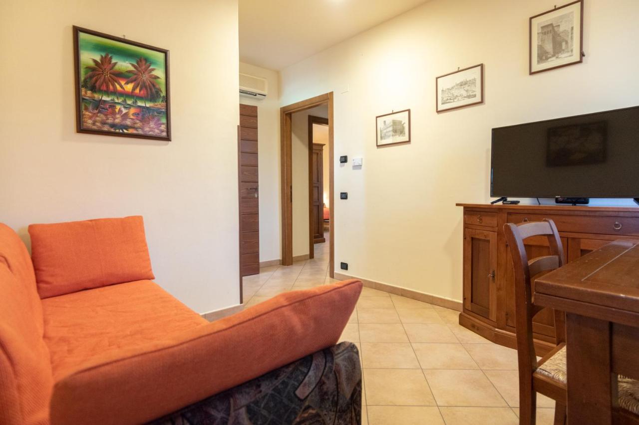 אסיסי Residenza Il Falchetto מראה חיצוני תמונה